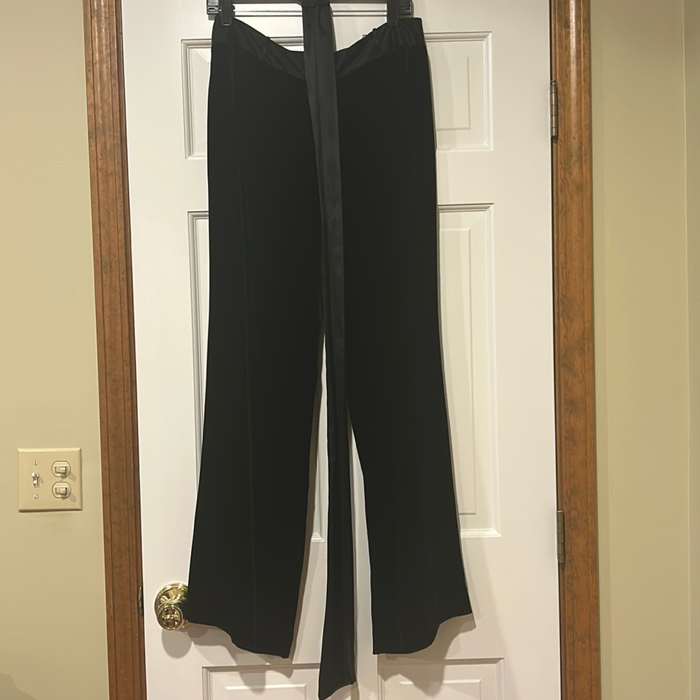 Ann Taylor’s Black Velvet Pants with Satin Belt Size 10